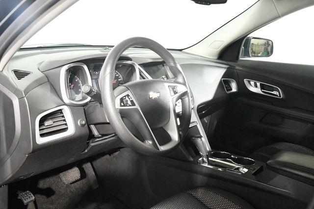 2017 Chevrolet Equinox LT photo