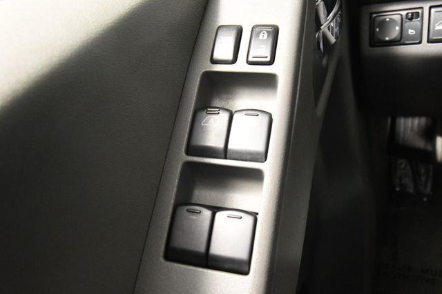 2014 Nissan Frontier SV photo
