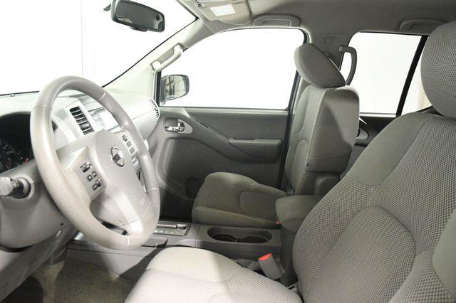 2014 Nissan Frontier SV photo