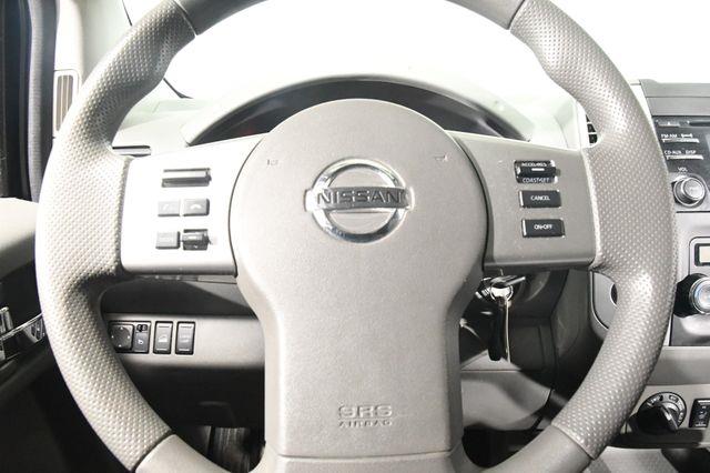 2014 Nissan Frontier SV photo