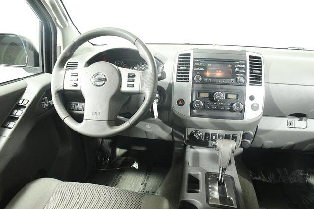 2014 Nissan Frontier SV photo