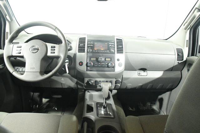 2014 Nissan Frontier SV photo