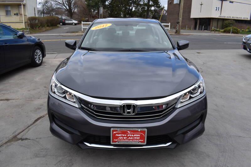 2017 Honda ACCORD SEDAN LX CVT photo