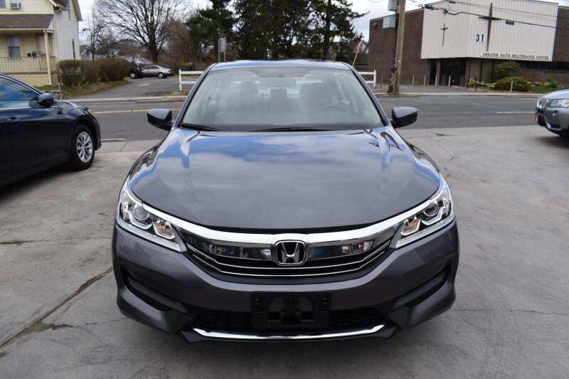 2017 Honda ACCORD SEDAN LX CVT photo