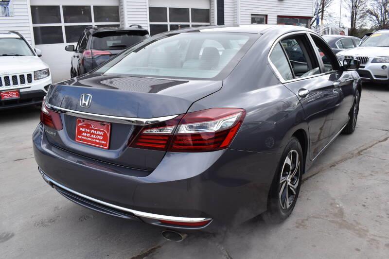 2017 Honda ACCORD SEDAN LX CVT photo