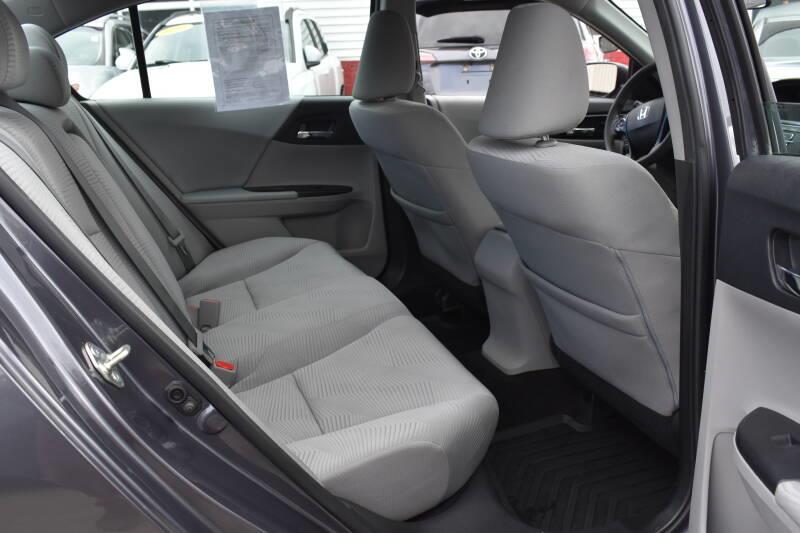 2017 Honda ACCORD SEDAN LX CVT photo