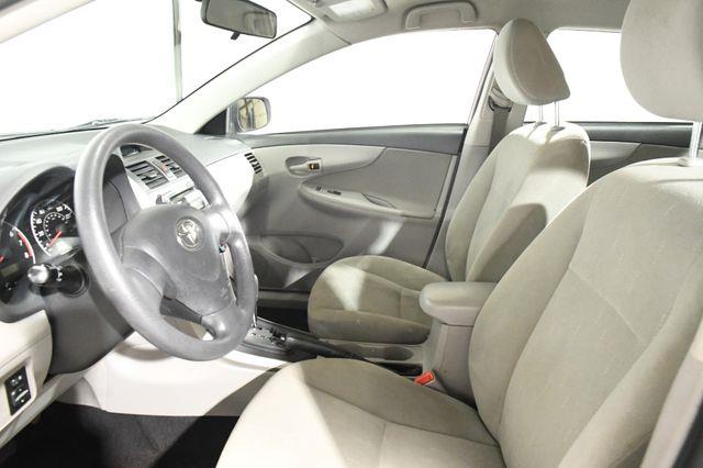 2012 Toyota Corolla L photo