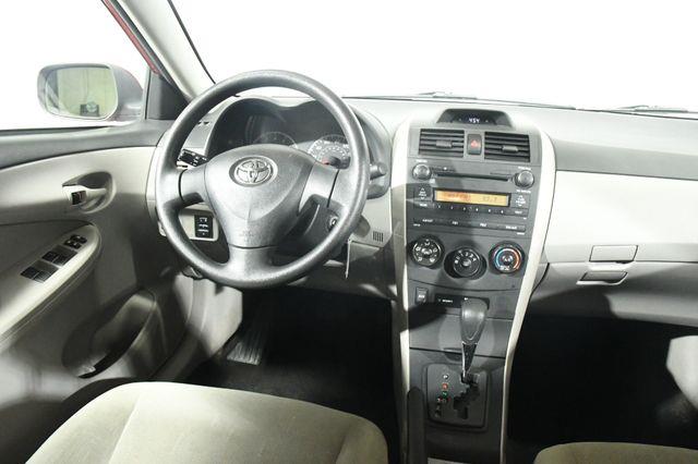 2012 Toyota Corolla L photo