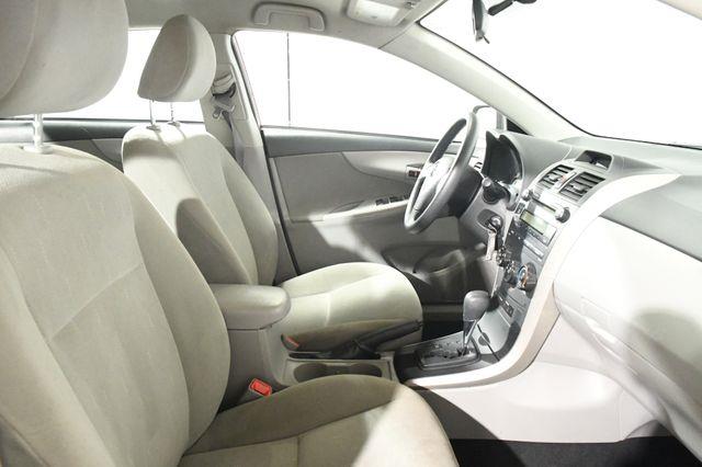 2012 Toyota Corolla L photo
