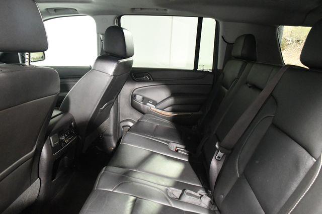 2016 Chevrolet Suburban LT w/ Nav/ DvD/ Safety Tech photo