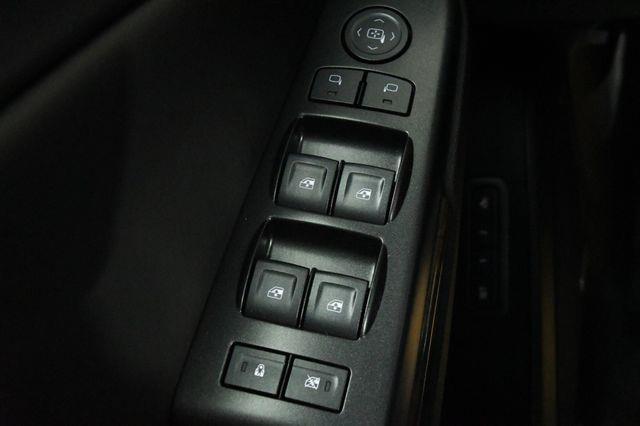 2016 Chevrolet Suburban LT w/ Nav/ DvD/ Safety Tech photo