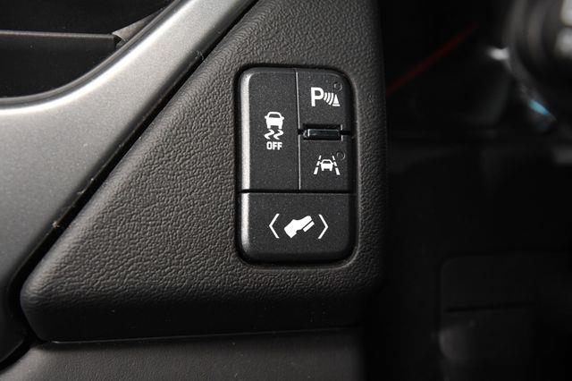 2016 Chevrolet Suburban LT w/ Nav/ DvD/ Safety Tech photo