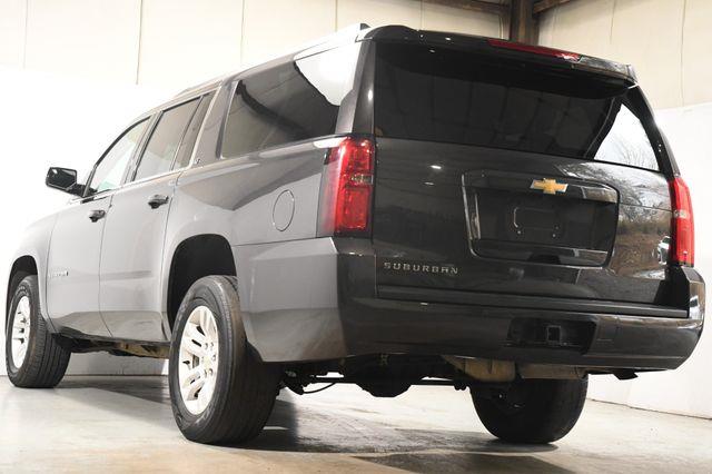 2016 Chevrolet Suburban LT w/ Nav/ DvD/ Safety Tech photo