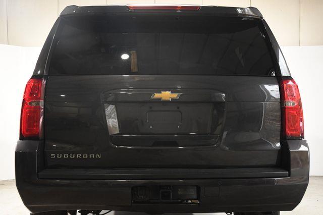 2016 Chevrolet Suburban LT w/ Nav/ DvD/ Safety Tech photo