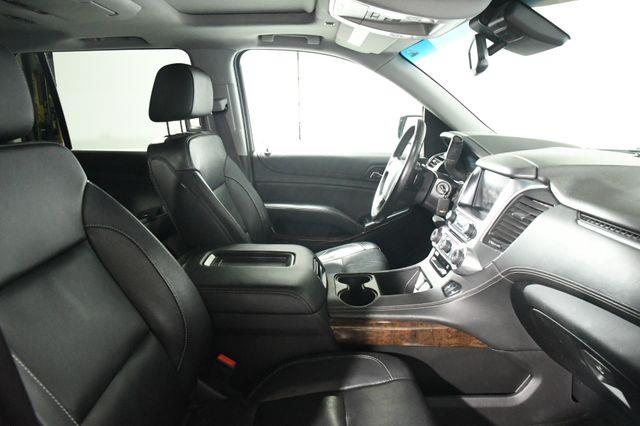 2016 Chevrolet Suburban LT w/ Nav/ DvD/ Safety Tech photo