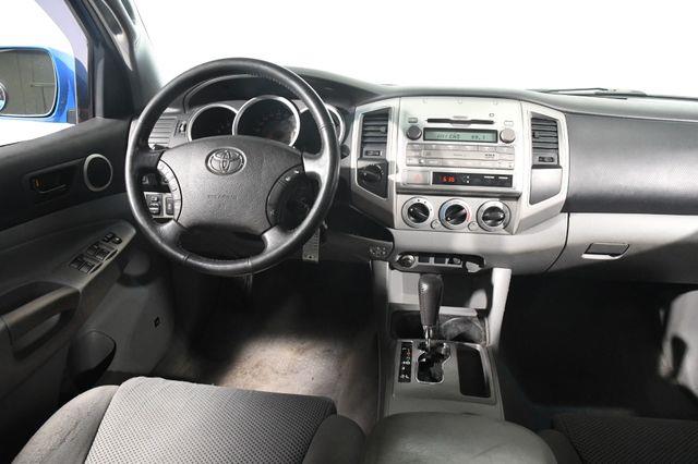 2011 Toyota Tacoma V6 photo