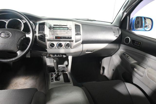 2011 Toyota Tacoma V6 photo