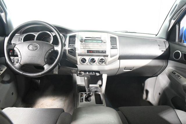 2011 Toyota Tacoma V6 photo