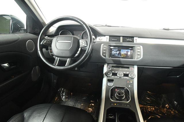 2016 Land Rover Range Rover Evoque SE photo