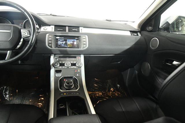 2016 Land Rover Range Rover Evoque SE photo