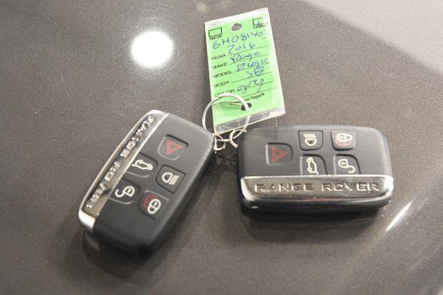 2016 Land Rover Range Rover Evoque SE photo