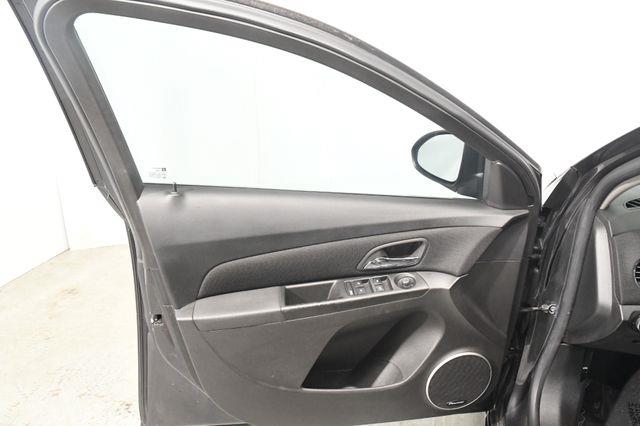 2011 Chevrolet Cruze LTZ photo