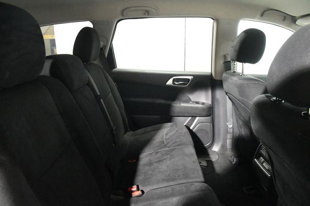 2015 Nissan Pathfinder 4WD 4dr S *Ltd Avail* photo