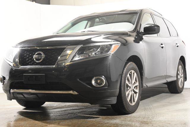 The 2015 Nissan Pathfinder 4WD 4dr S *Ltd Avail* photos