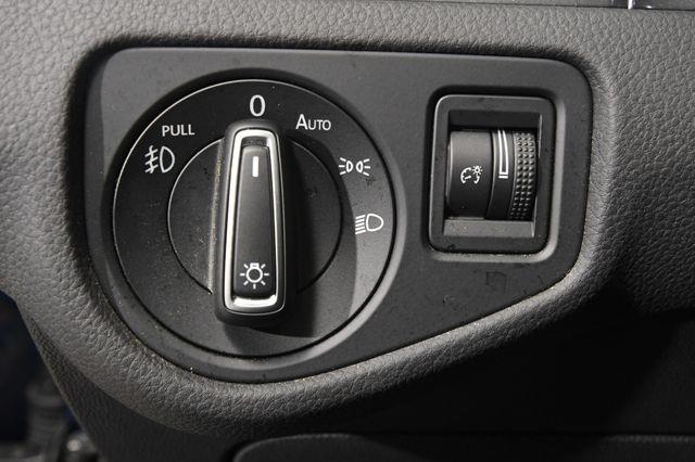 2017 Volkswagen Golf Alltrack SE photo