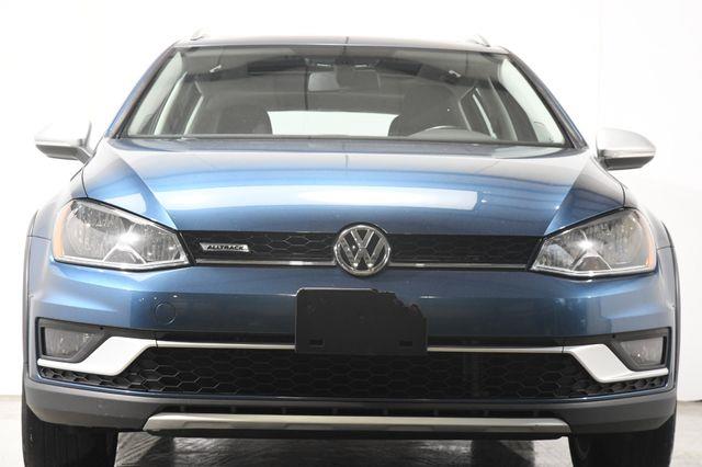 2017 Volkswagen Golf Alltrack SE photo