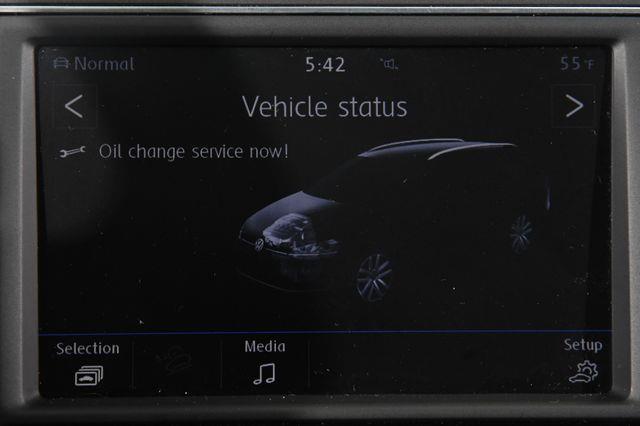 2017 Volkswagen Golf Alltrack SE photo