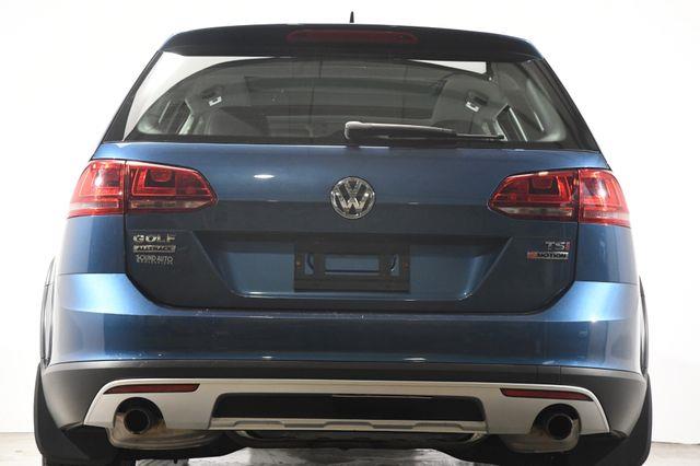 2017 Volkswagen Golf Alltrack SE photo