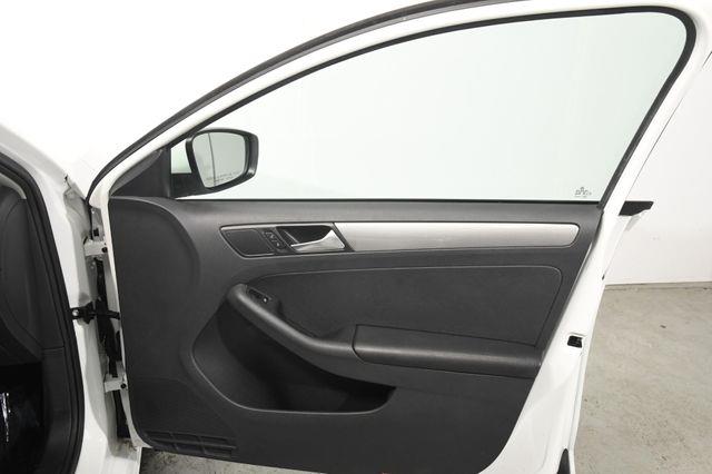 2017 Volkswagen Jetta 1.4T S w/ Heated Seats photo