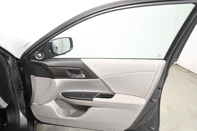 2017 Honda Accord EX-L photo