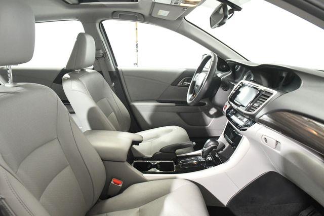 2017 Honda Accord EX-L photo