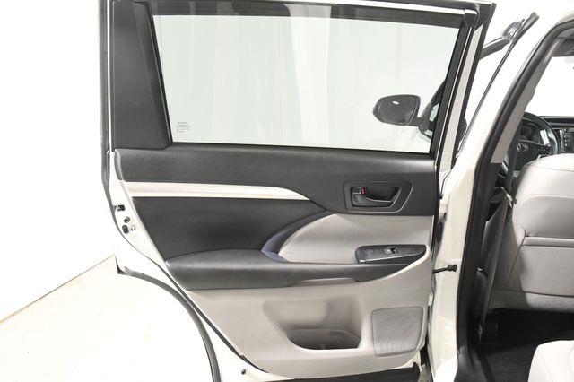 2018 Toyota Highlander LE Plus photo