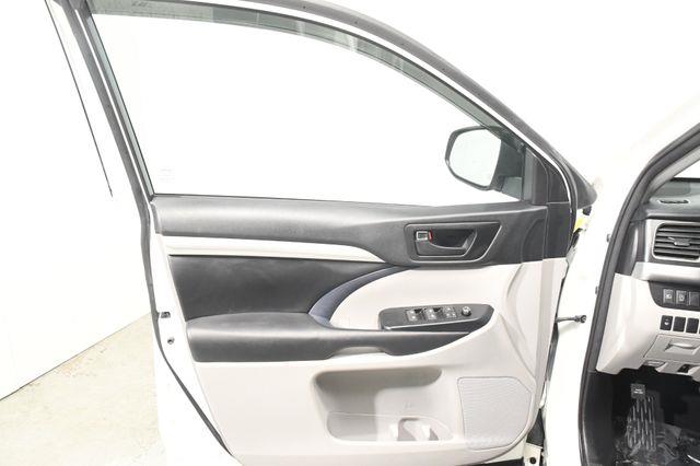 2018 Toyota Highlander LE Plus photo