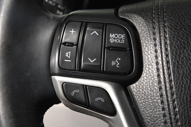 2018 Toyota Highlander LE Plus photo