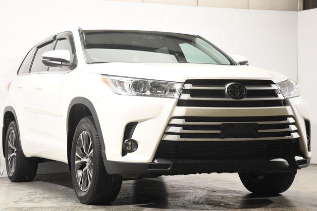 2018 Toyota Highlander LE Plus photo