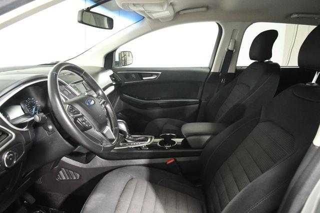 2017 Ford Edge SEL photo