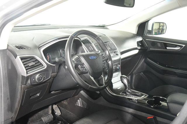 2017 Ford Edge SEL photo