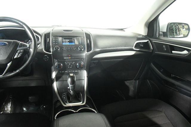 2017 Ford Edge SEL photo