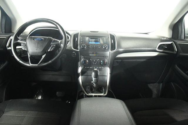 2017 Ford Edge SEL photo
