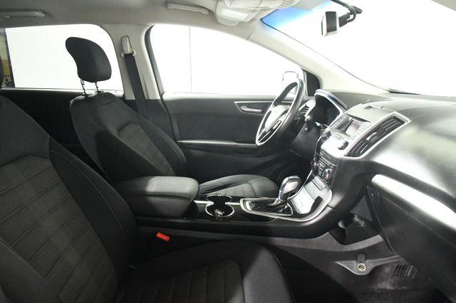 2017 Ford Edge SEL photo