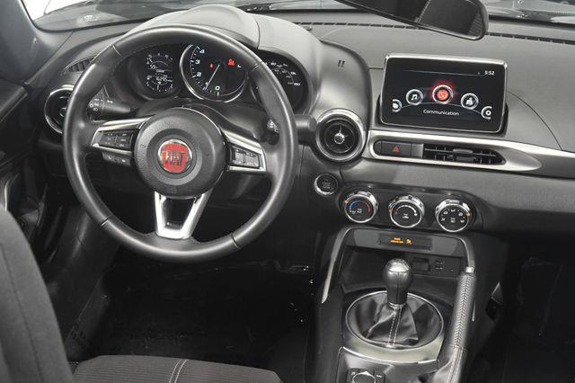 2018 Fiat 124 Spider conv photo