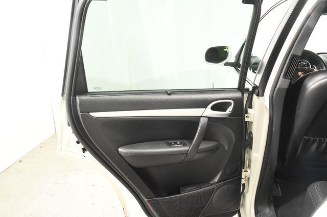 2008 Porsche Cayenne GTS photo