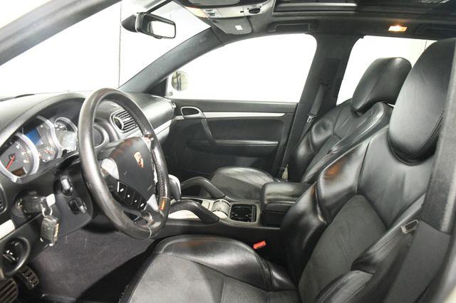2008 Porsche Cayenne GTS photo
