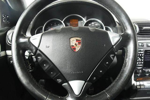 2008 Porsche Cayenne GTS photo
