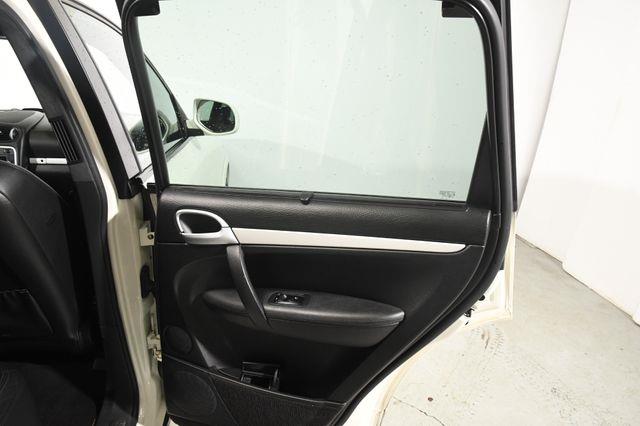 2008 Porsche Cayenne GTS photo