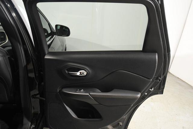 2017 Jeep Cherokee Limited w/ Nav/ Pano/ Safety T photo
